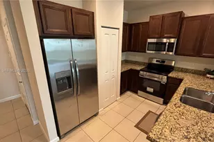 4208 N Dixie Hwy, Oakland Park, FL 33334 - Photo 14