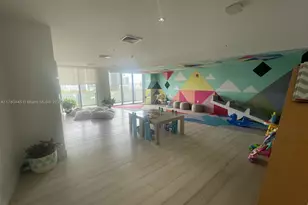 121 NE 34th St, Miami, FL 33137 - Photo 44