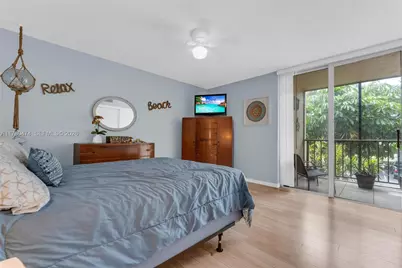 2101 Atlantic Shores Blvd #201, Hallandale Beach, FL 33009 - Photo 6