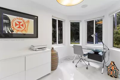 2550 Flamingo Dr, Miami Beach, FL 33140 - Photo 20