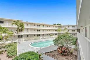 1895 Venice Park Dr, North Miami, FL 33181 - Photo 1