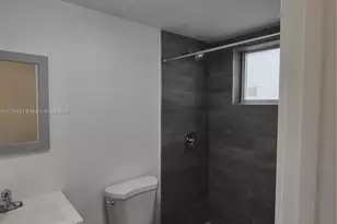 1895 Venice Park Dr, North Miami, FL 33181 - Photo 10