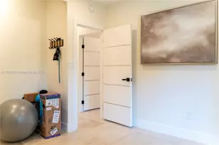 281 NE 48th Terrace, Miami, FL 33137 - Photo 24