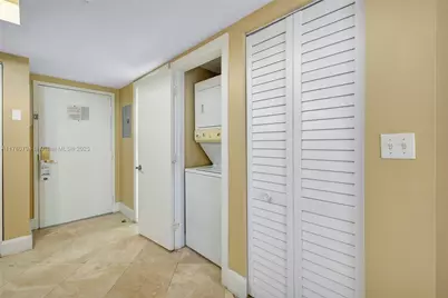 2951 S Bayshore Dr #815, Miami, FL 33133 - Photo 12