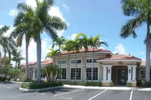 6410 Emerald Dunes Dr, West Palm Beach, FL 33411 - Photo 2