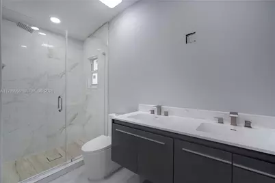 1114 SW 13th Ct, Miami, FL 33135 - Photo 20