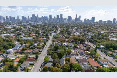 1114 SW 13th Ct, Miami, FL 33135 - Photo 6