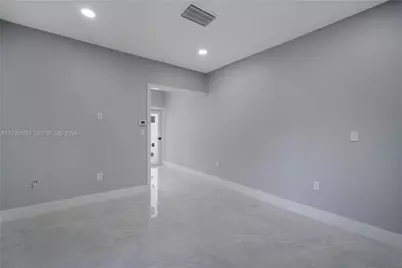 1114 SW 13th Ct, Miami, FL 33135 - Photo 14