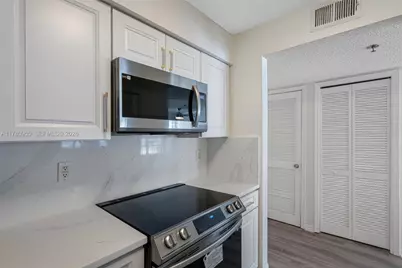 1000 W Horatio Street #114, Other City - In The State Of Florida, FL 33606 - Photo 12