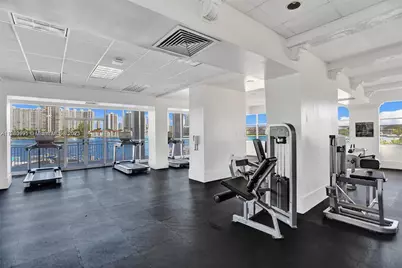 18041 Biscayne Blvd #1603, Aventura, FL 33160 - Photo 24