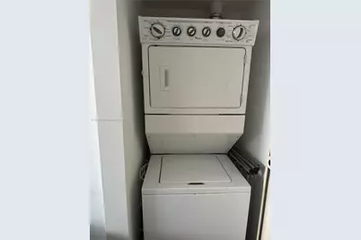 111 E Flagler St #901, Miami, FL 33131 - Photo 10