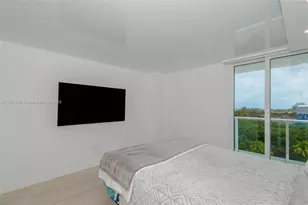 100 Bayview Dr, Sunny Isles Beach, FL 33160 - Photo 16