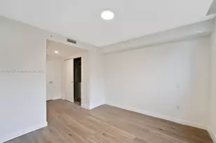 1500 Bay Rd, Miami Beach, FL 33139 - Photo 14