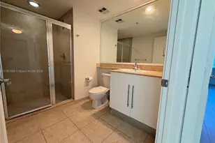 325 S Biscayne Blvd, Miami, FL 33131 - Photo 22