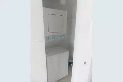 600 NE 36th St #1105, Miami, FL 33137 - Photo 16