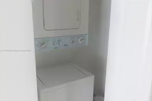 600 NE 36th St, Miami, FL 33137 - Photo 16