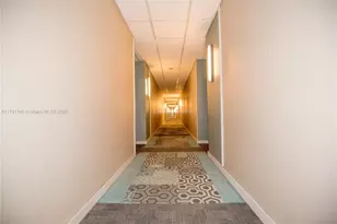 600 NE 36th St, Miami, FL 33137 - Photo 10