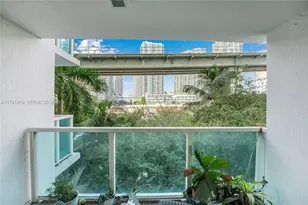 31 SE 5th St, Miami, FL 33131 - Photo 18