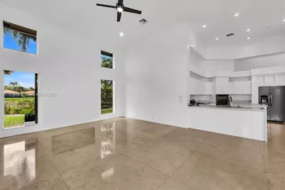 2534 Poinciana Dr, Weston, FL 33327 - Photo 20