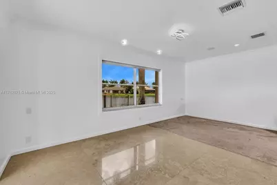 2534 Poinciana Dr, Weston, FL 33327 - Photo 24