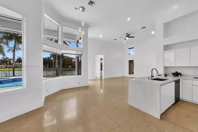 2534 Poinciana Dr, Weston, FL 33327 - Photo 16