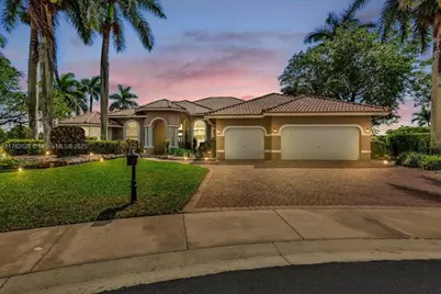 2534 Poinciana Dr, Weston, FL 33327 - Photo 2