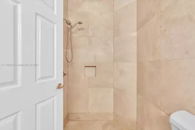 2534 Poinciana Dr, Weston, FL 33327 - Photo 42