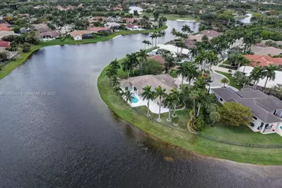 2534 Poinciana Dr, Weston, FL 33327 - Photo 56