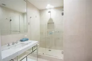 17475 Collins Ave, Sunny Isles Beach, FL 33160 - Photo 36