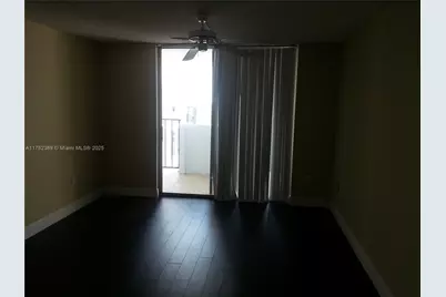 2750 NE 183rd St #2607, Aventura, FL 33160 - Photo 18