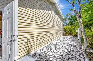 4206 Mockingbird Dr, Boynton Beach, FL 33436 - Photo 4