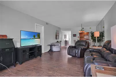 8941 S Hollybrook Blvd #203, Pembroke Pines, FL 33025 - Photo 6