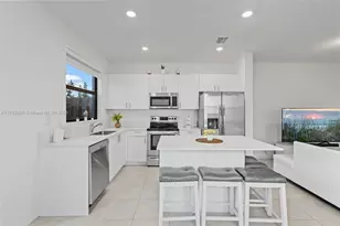 23535 SW 127th Pl, Homestead, FL 33032 - Photo 10