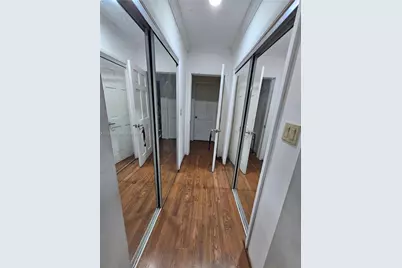 1860 NW 107th St, Miami, FL 33167 - Photo 32