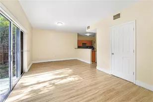 631 SW 10th St, Florida City, FL 33034 - Photo 2