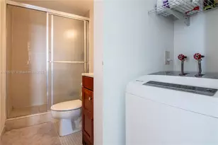 3731 N Country Club Dr, Aventura, FL 33180 - Photo 26
