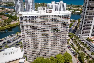 3731 N Country Club Dr, Aventura, FL 33180 - Photo 2