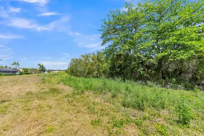 7810 SW 199th Ter, Cutler Bay, FL 33189 - Photo 6