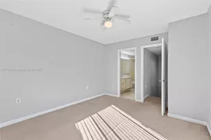 855 Blue Ridge Cir, West Palm Beach, FL 33409 - Photo 8