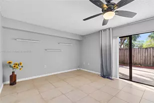 855 Blue Ridge Cir, West Palm Beach, FL 33409 - Photo 2