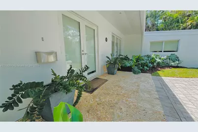 7440 SW 126th St, Pinecrest, FL 33156 - Photo 2
