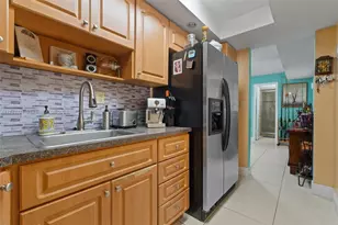 4719 NW 7th St, Miami, FL 33126 - Photo 14