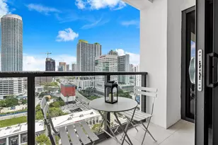 239 SW 9th St, Miami, FL 33130 - Photo 20