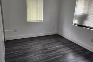 580 NW 58th St, Miami, FL 33127 - Photo 8