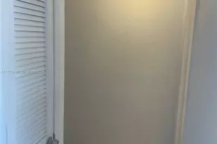 8500 Sunrise Lakes Blvd, Sunrise, FL 33322 - Photo 20