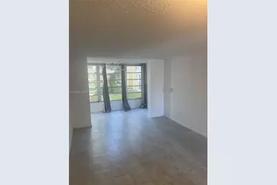 8500 Sunrise Lakes Blvd #106, Sunrise, FL 33322 - Photo 4