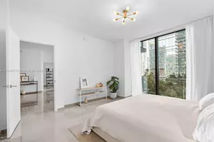 88 SW 7th St, Miami, FL 33130 - Photo 12