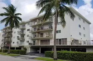 3665 NE 167th St, North Miami Beach, FL 33160 - Photo 28