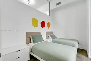 1200 Brickell Bay Dr, Miami, FL 33131 - Photo 14