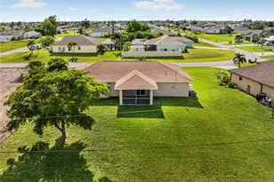 421 NW 20th Pl, Cape Coral, FL 33993 - Photo 26